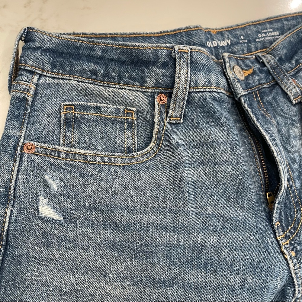 NWT Old Navy Women’s Relaxed Fit Jeans - Medium Blue - Picture 11 of 15